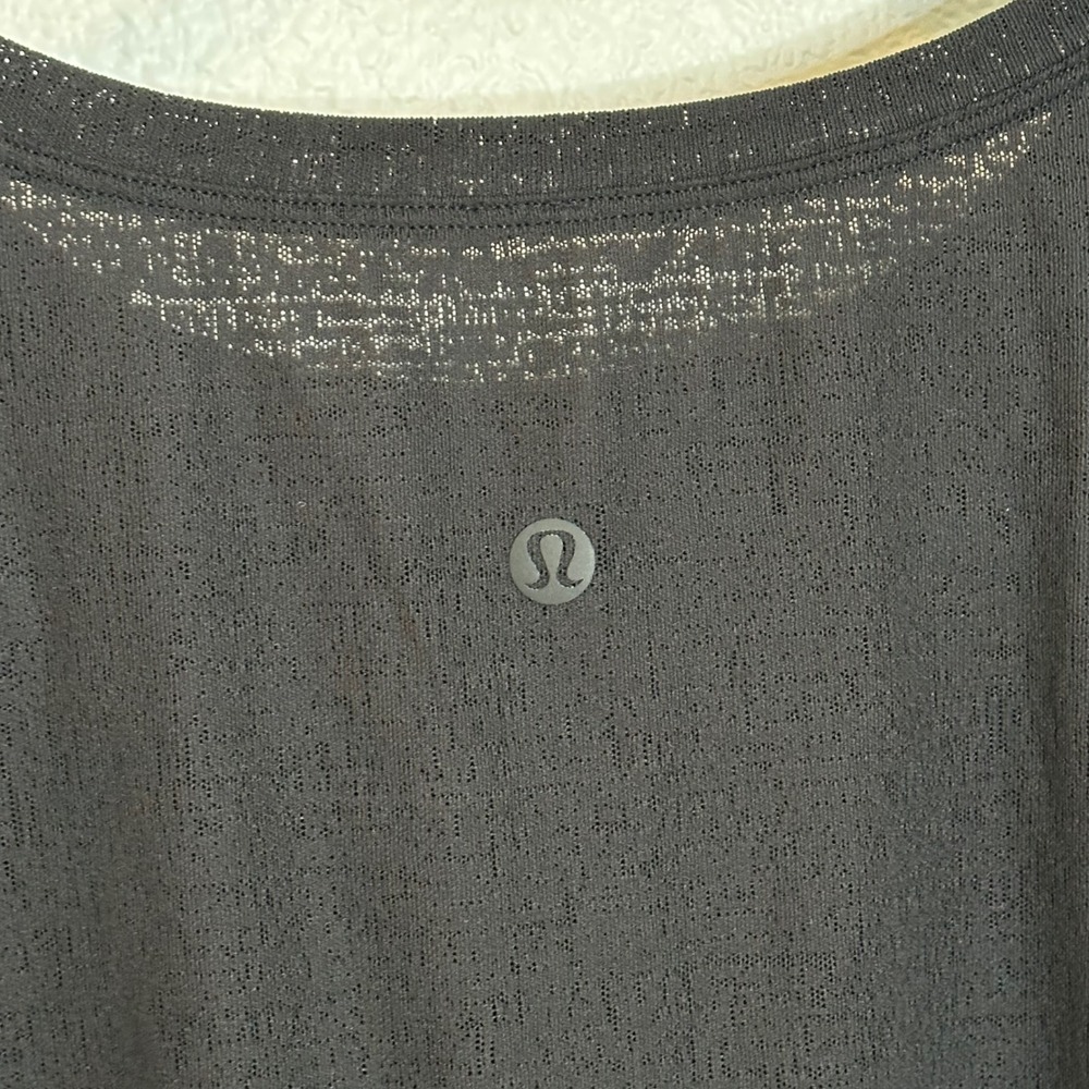 Lululemon Chase Me Short Sleeve Training Shirt Size L Black Mesh Fabric‎ Running - Picture 4 of 5